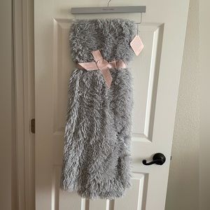 Thalia Sodi gray shag style throw blanket. NWT.